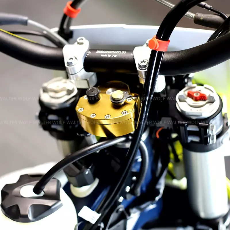 Estabilizador de amortiguador de dirección para motocicleta, soporte de seguridad inversa para Husqvarna TE250 TE300 14-18 TE 250I 300I 2018-2022 FE450 FE501