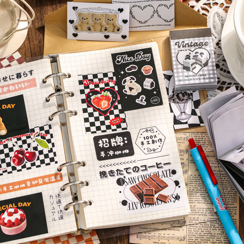 50 fogli Cute Sticker Book Strawberry Cream adesivi decorativi Vintage Scrapbooking Label Diary Phone Journal Planner