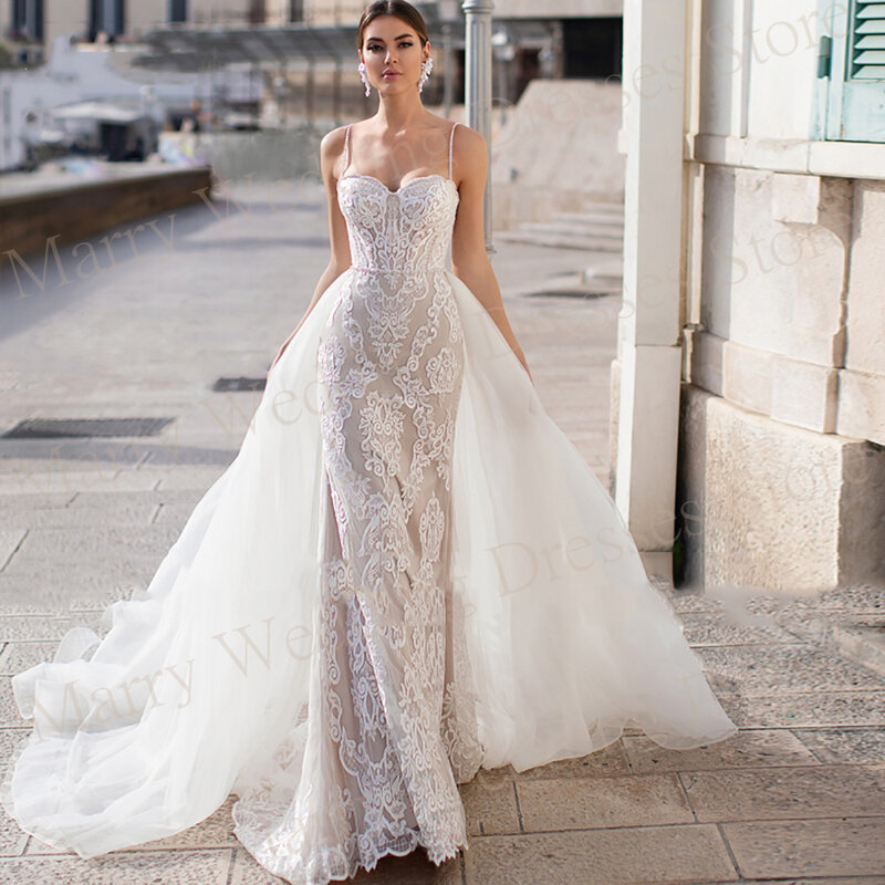 Gaun pernikahan seksi putri duyung cantik indah gaun pengantin applique renda tali spageti tanpa lengan dengan kereta api yang dapat dilepas