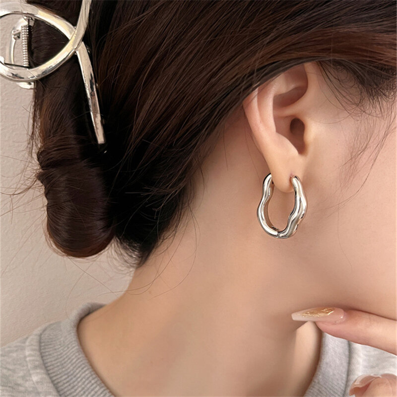Adolph-Boucles d'oreilles créoles géométriques en métal pour femmes, boucles d'oreilles minimalistes irrégulières, bijoux tendance, cadeau de mode, nouveau design, 2023