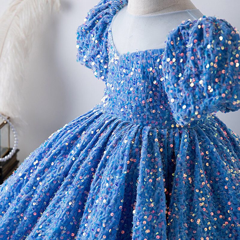 Luksusowy kwiat dziewczynki ubierają się 2024 z cekinami z krótkim rękawem na bal urodzinowy księżniczka bufiasta krótka sukienka elegancka suknia celebrytów