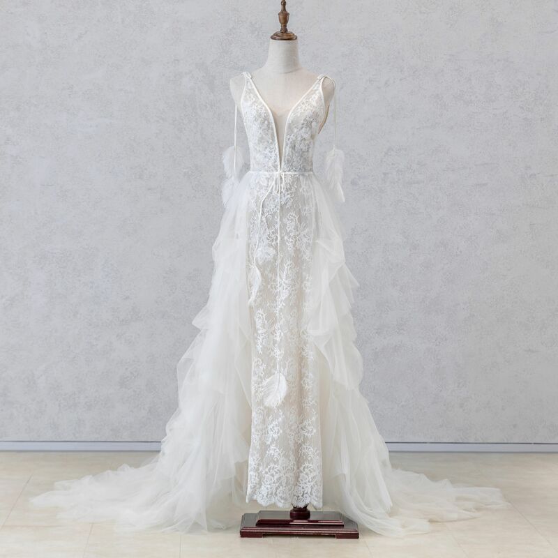 Vestido de novia de ensueño con escote en V, apliques de encaje, abertura alta, recto, hermoso