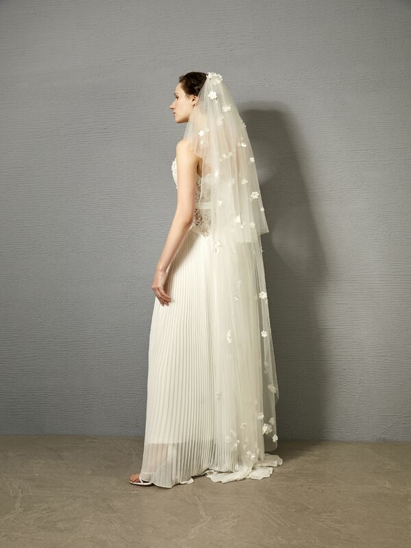 Fashion Spaghetti Strap Lace Appliques Beaded Ruffles Aline Wedding Dress Boho Bridal Gown