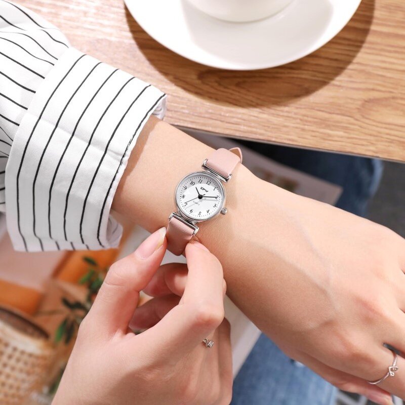 女性用ミニクォーツ懐中時計,小型時計サイズ24mm,ダイヤル付き合成皮革ストラップ,ミニマリストデザイン