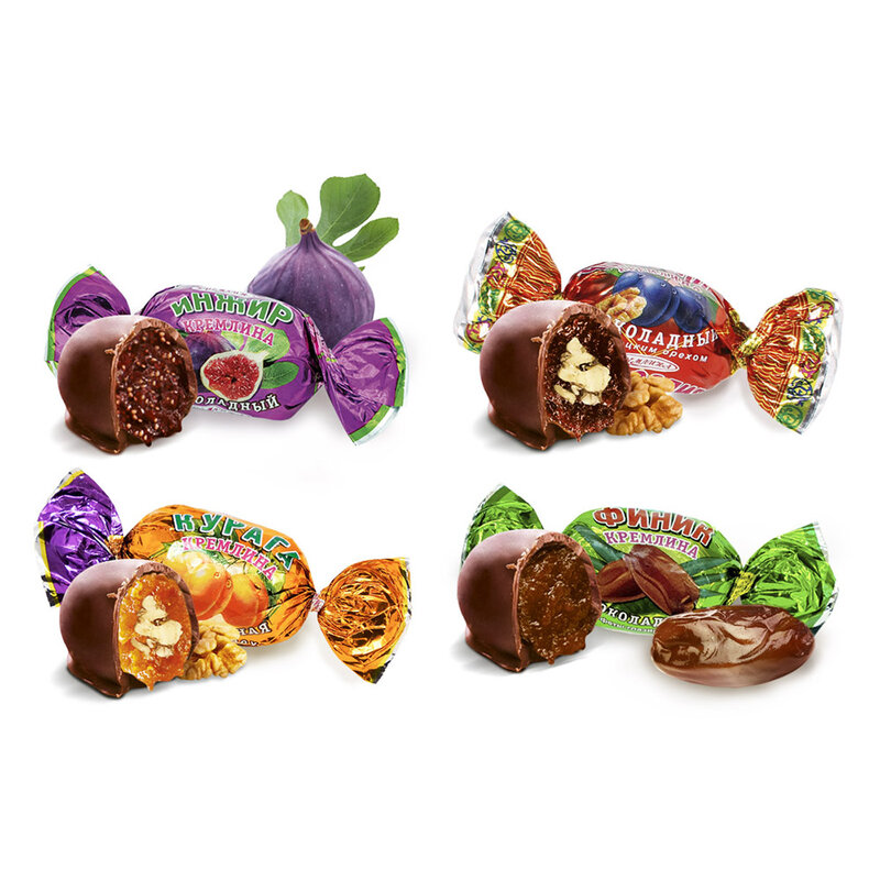 Bonbons au chocolat mélange de fruits au chocolat avec des collations et des bonbons, produits de russie