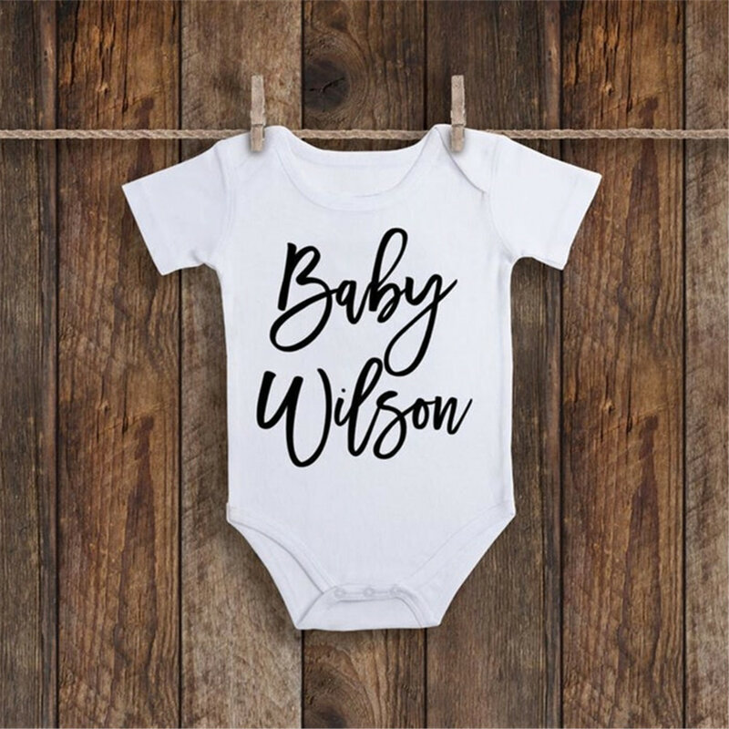Mono Blanco personalizado para bebé, mono Unisex para anuncio de embarazo, para crecimiento de bebé, regalo para Baby Shower, mono con nombre personalizado