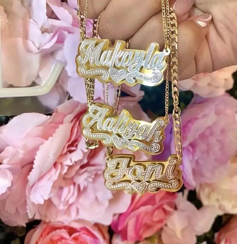 Collana con targhetta personalizzata 3D placcata in oro 18 carati collane con nome personalizzato bicolore a doppio strato con catena Figaro a cuore per donna