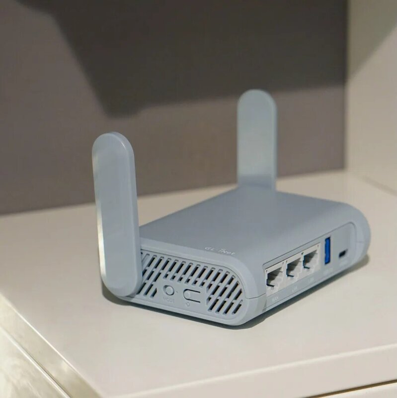 Nuovo GL.iNet Beryl (GL-MT1300) Gigabit Dual-band wi-fi Travel Router supporto IPv6 OpenWrt Hotspot preinstallato e tascabile
