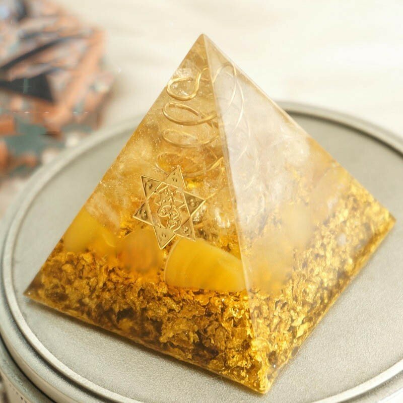 Orgonite 피라미드 행운의 황수정 피라미드 에너지 변환기, 부를 모아 번영 레진 장식, 5cm 상징