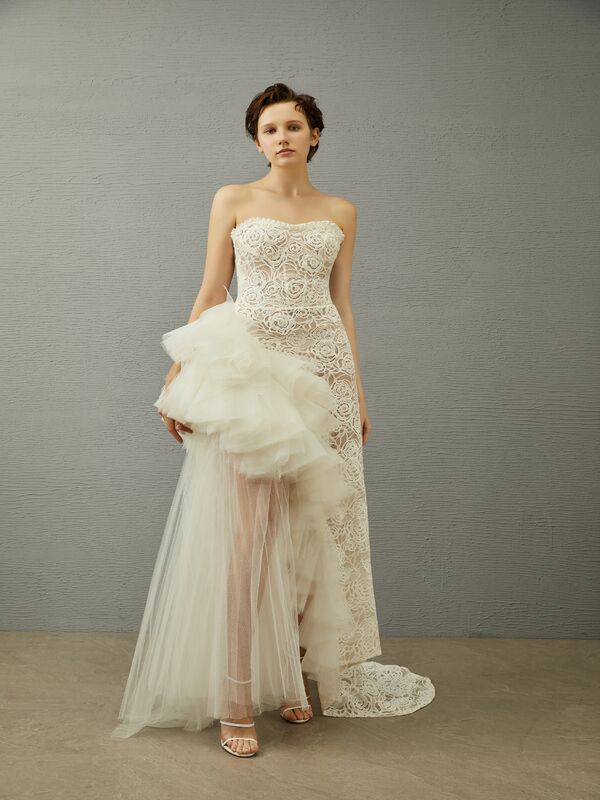 Fashion Strapless Lace Beautiful Ruffles Aline Wedding Dress Bridal Gown