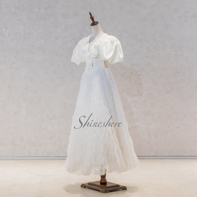 Gaun Pengantin Aline Bunga 3D Lengan Pendek Kerah V Elegan Gaun Pengantin Tanpa Punggung Cantik