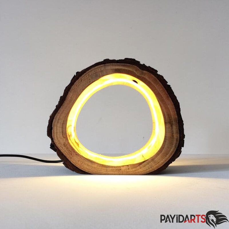 Lampe en bois en forme de pin, petite lampe de bureau rustique, éclairage creux en bois, article original, livraison le lendemain