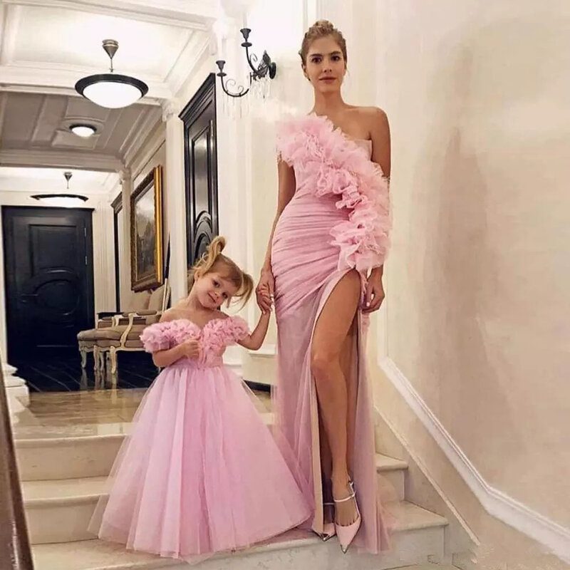 Robe De bal pour mère et fille rose, asymétrique, épaule dénudée, Sexy, fendue sur le côté, robes De soirée formelles, 2020