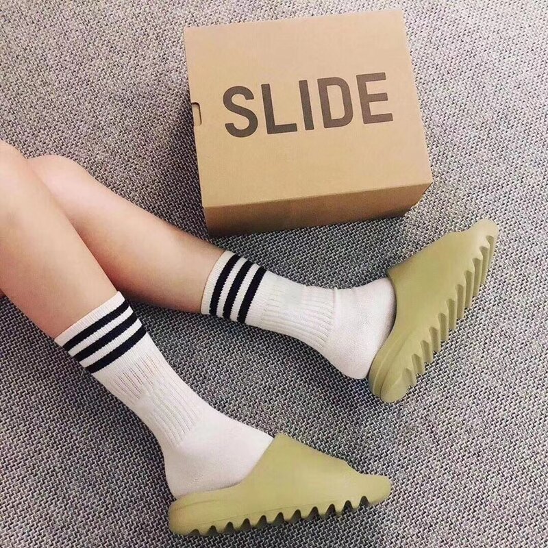 W nowym stylu klapki na lato męskie modne pantofle jednokolorowe dorywczo domowy kapeć buty Eva antypoślizgowe buty damskie plażowe slajdy