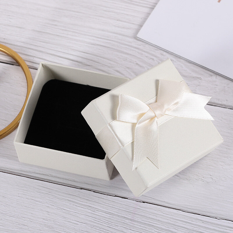 Caja de joyería con lazo, collar, anillo, pendientes, caja de regalo