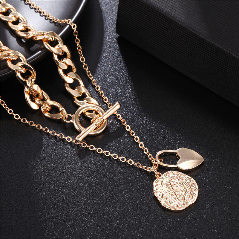 Europe and the United States jewelry best-selling Japan and South Korea personality new alloy chain heart lock pendant pendant t
