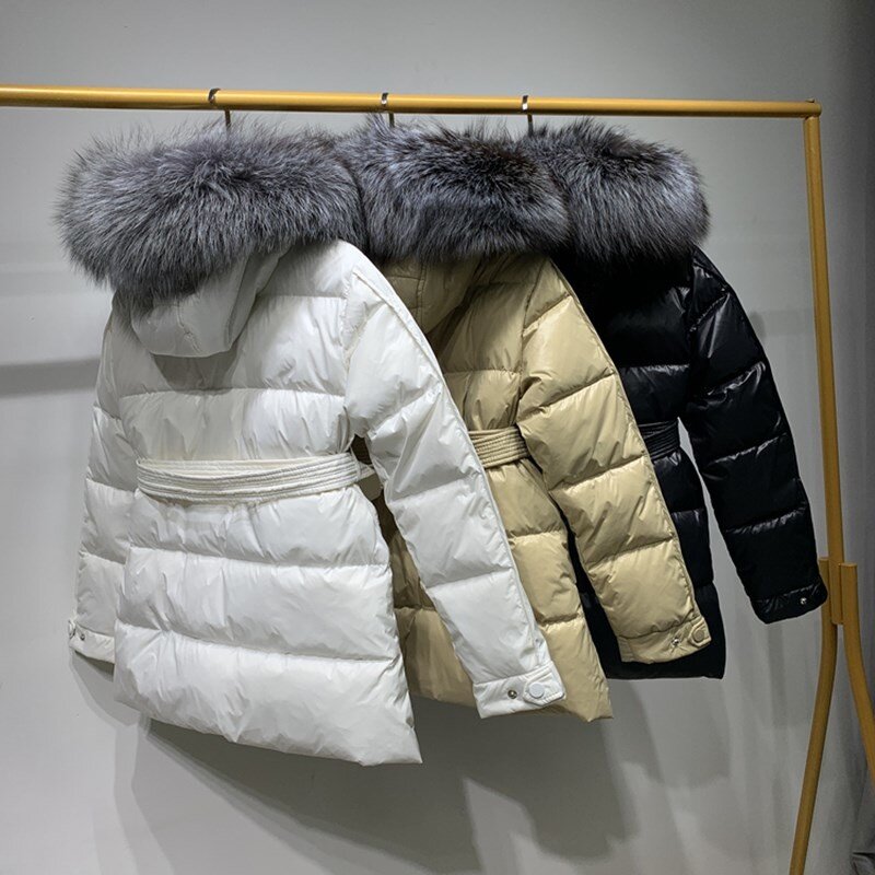 Manteau en duvet de canard blanc 2022 pour femme, veste chaude à capuche en fourrure de renard naturelle, parka avec ceinture, vêtements d'extérieur pour la neige, hiver 90%