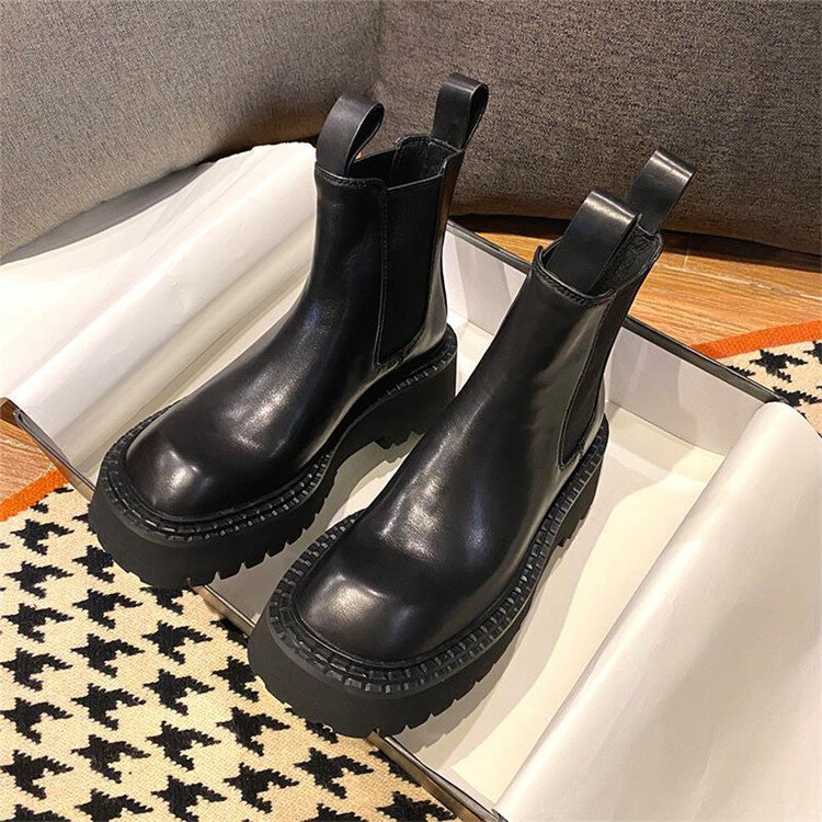 2021 Autumn Solid Rubber Waterproof Thin Black Boots Women's Thick-Soled Chelsea Boots