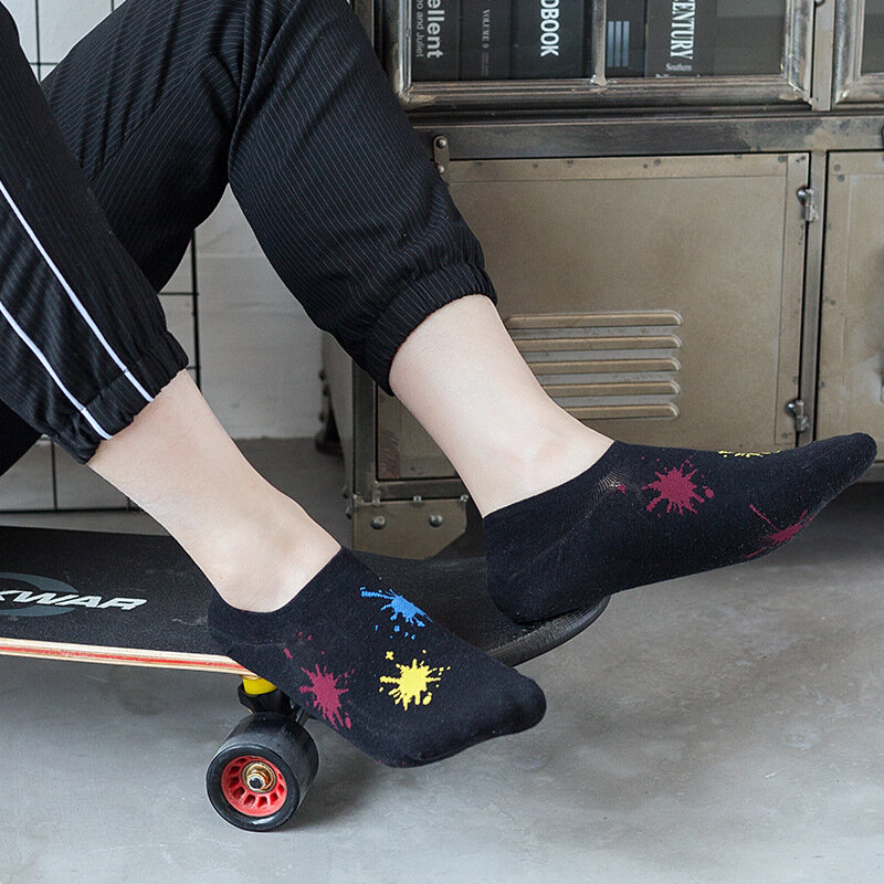 50 calcetines de Corea del verano del estilo de los hombres de dibujos animados rayas onduladas con flores y puntos calcetines de lindos animales del gato calcetines divertidos del tobillo calcetines de algodón invisibles
