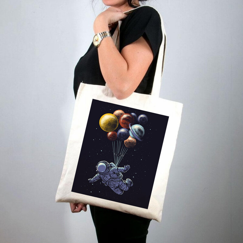 2021 المتسوق الفضاء الثعالب الرسوم المتحركة حقيبة يد مطبوعة المرأة Harajuku المتسوق حقيبة يد فتاة الكتف حقيبة تسوق سيدة حقيبة قماش قنب