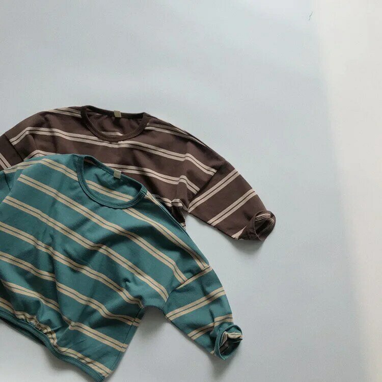 Camiseta holgada con estampado a rayas para niño y niña, camisa inferior básica versátil, sudaderas de manga larga, Primavera