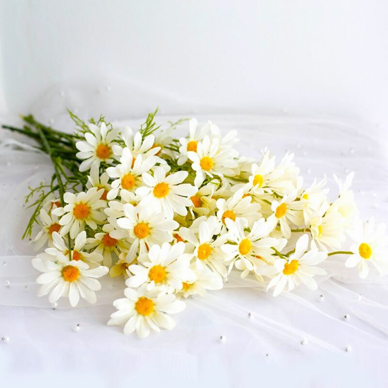 10pcs/bouquet Artificial Daisy Flowers Fake Chamomile Flowers Silk Stamen Small Daisy for Wedding Festival Home Table Decor