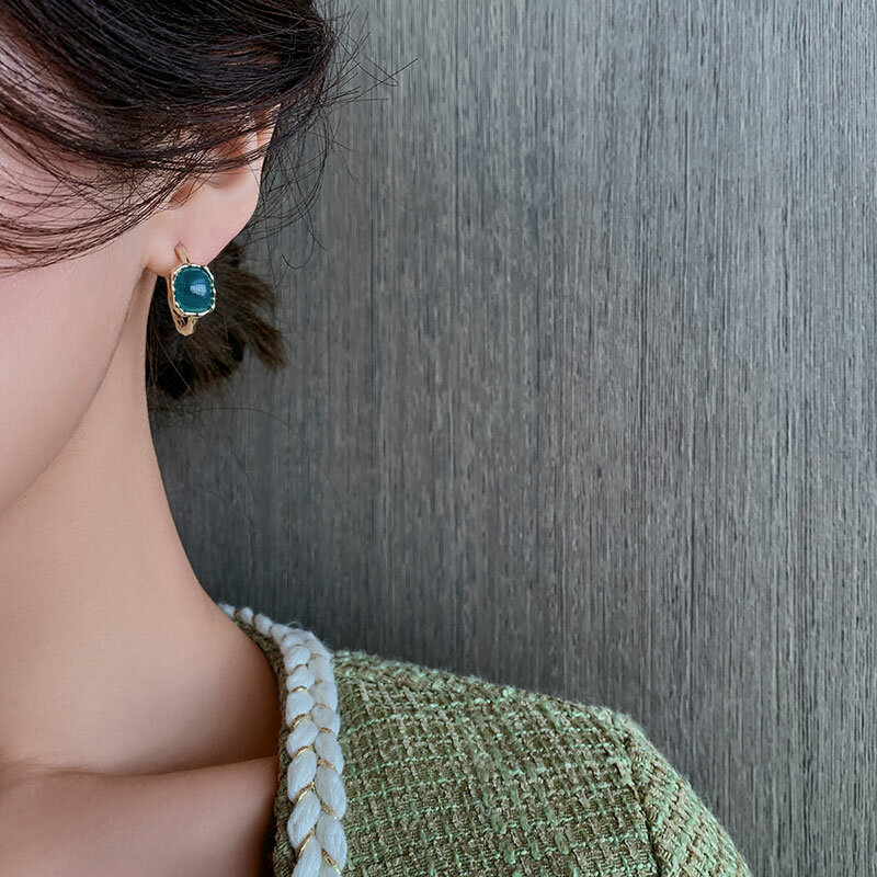 Amber Resin Earrings Elegant 925 Silver Stud Earrings Korean Fashion Antique Net Red Earrings for Women