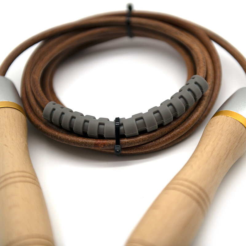 JR053C – corde à sauter avec roulement à billes et poignée en bois, 2.8m, 6mm