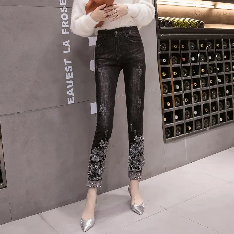 Винтажные черные джинсы, узкие брюки-карандаш с цветочной вышивкой и бисером, женские джинсовые Модные длинные брюки в Корейском стиле, весна-осень 2023