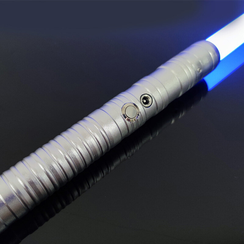 2 pçs super legal sabre de luz com conector rgb role-playing dois-em-um laser espada adereços luminosos caídos fim sabre de luz brinquedos