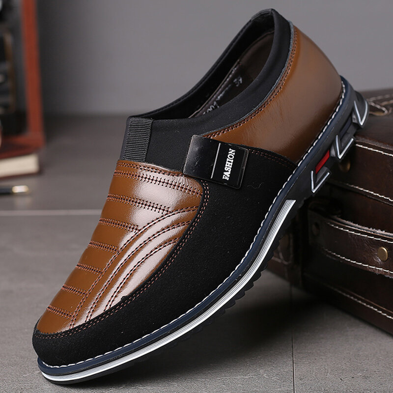 Zapatos informales de cuero para hombre, mocasines transpirables de gran tamaño, a la moda, de negocios, color negro, para primavera