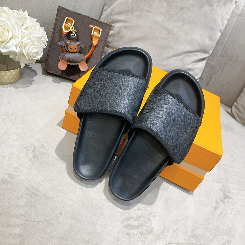 Zapatillas de marca para mujer, calzado exterior, sandalias de fondo plano, sandalias de Gladiador, deslizantes, 2021