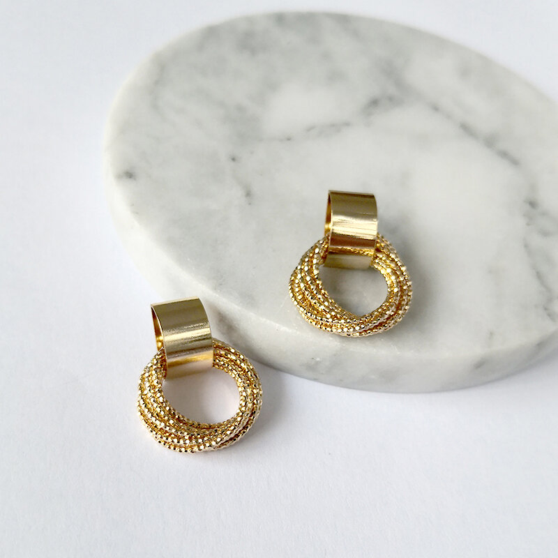 Multi Loops Halbe Runde Geometrische Ohrringe Layered Messing Gold Ohrringe für Frauen Glänzend Minimalistischen Stud Ohrringe 2019