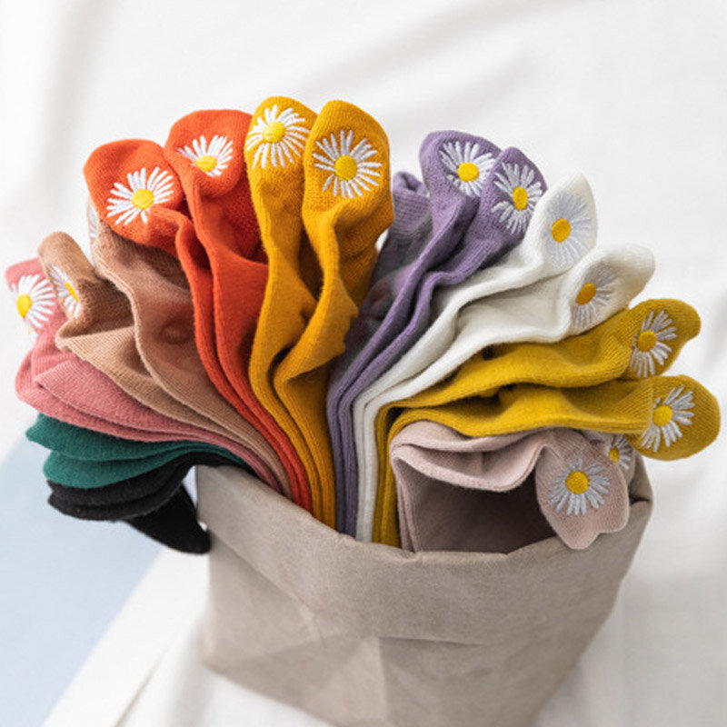 Kawaii – chaussettes en coton avec broderie marguerite pour femmes, 1 paire, avec chrysanthème multicolore, rétro, couleur