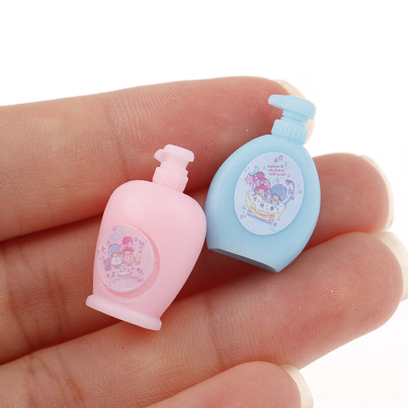 1:12 Rumah Boneka Miniatur Sampo Pink Biru Shower Gel Boneka Kamar Mandi Perlengkapan Mandi Anak-anak Bermain Mainan Diy Decoratie Kerajinan