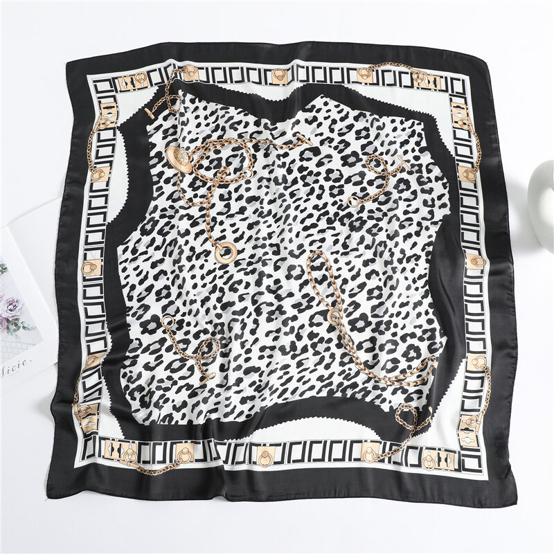 Leopardo impressão cetim seda lenço quadrado hijab bandana feminino bandana saco envoltório e xale senhoras neckerchief silenciador foulard 90*90cm