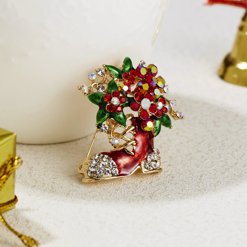 New Year Christmas Brooch For Women Fashion Snowman Santa Claus Tree Deer Bell Hat Enamel Rhinestone Cute Jewelry Kids Gift 2022
