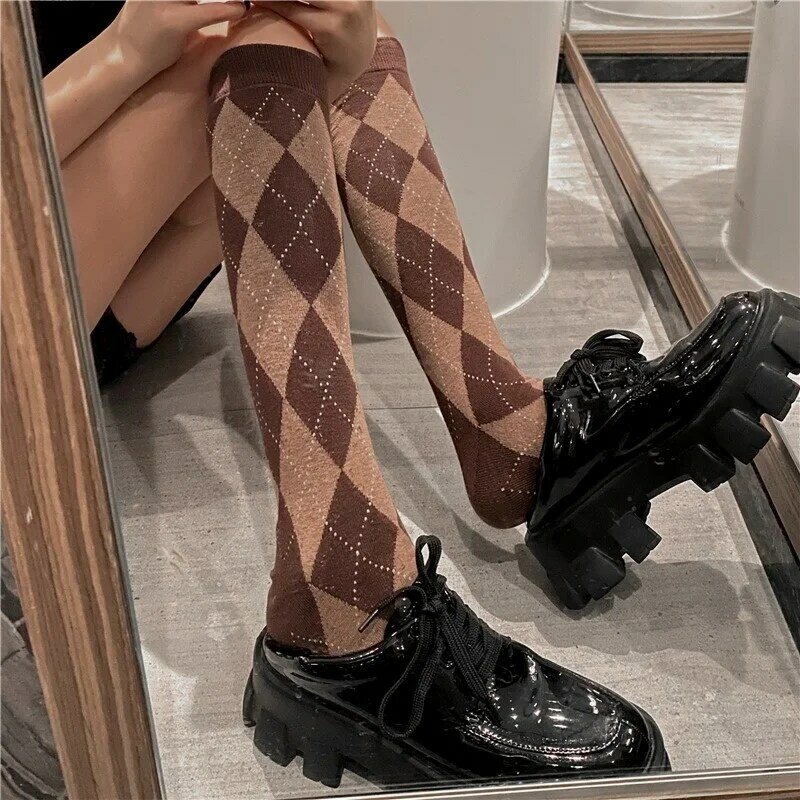 JK – chaussettes à tube moyen pour fille, mignonnes et belles, vêtements de printemps et d'automne, nouvelle couleur assortie, mollet, Lingge, 2021