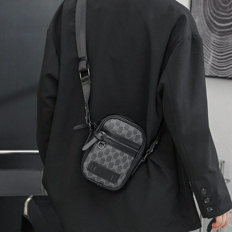 2021 nuova borsa a tracolla obliqua da uomo leggera multifunzionale tendenza moda Hip Hop piccola borsa da uomo Casual borsa per cellulare
