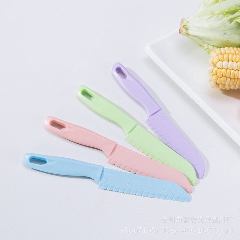 Cuchillo de cocina seguro para pan de fruta, herramientas de diente de sierra para niños pequeños, pelador de plástico para niños, cuchillos de lechuga, cortador de diente de sierra