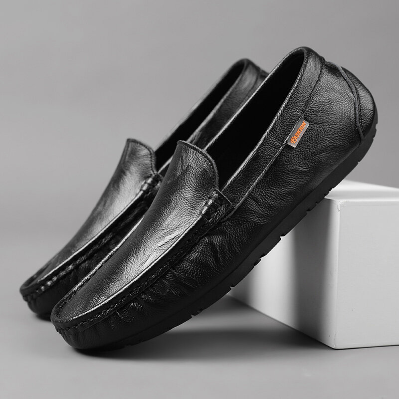 2021 جديد حذاء رجالي كاجوال فاخر ماركة حقيقية أحذية جلدية بدون كعب الأخفاف حذاء رجالي موضة الانزلاق على أحذية قيادة حجم كبير 46