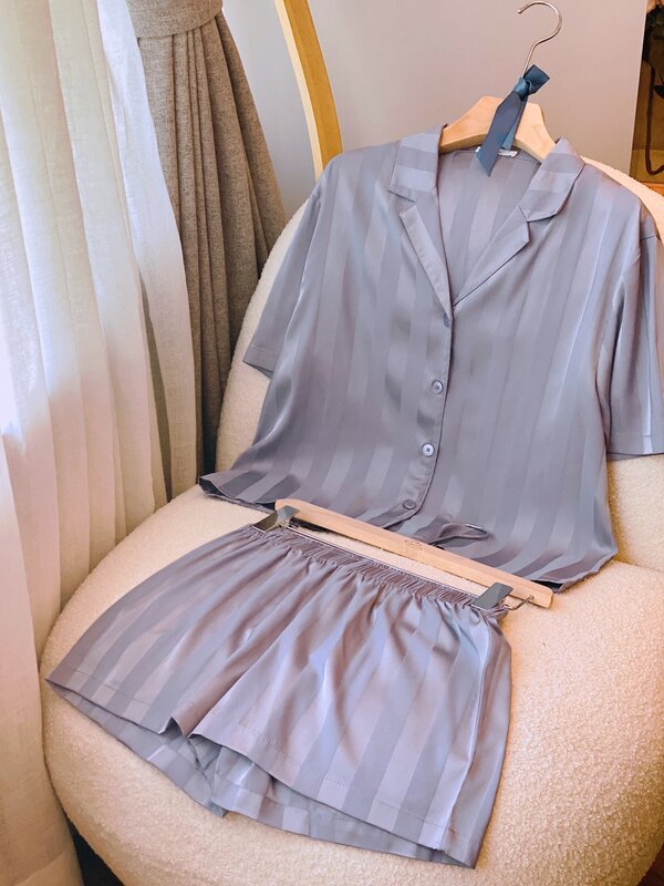 Senhoras simples listrado cetim pijamas verão tecido de seda manga curta shorts definir pijamas femininos sexy serviço de casa conjunto