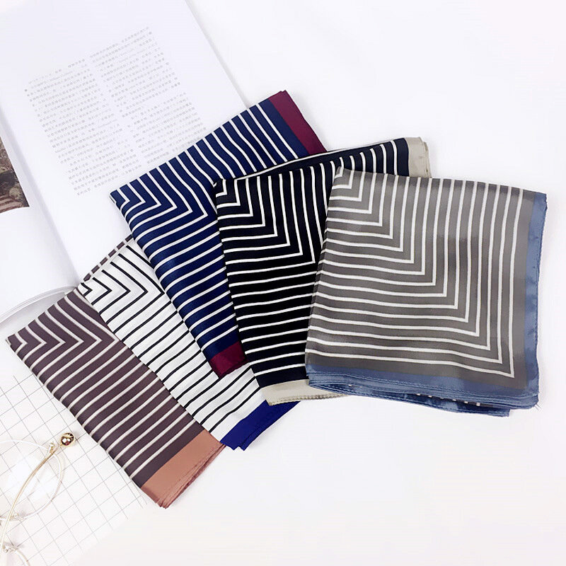 Stripe New Style serico sciarpe quadrate fazzoletto quadrato stampato fascia moda accessorio 1 pezzo 70x70cm