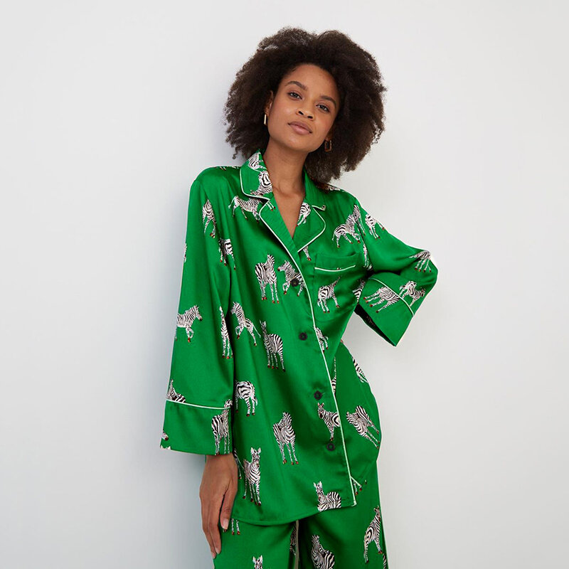 Hiloc 얼룩말 인쇄 홈 정장 여성 잠옷 새틴 긴 소매 잠옷 2021 세련된 패턴 세트 여성 2 조각 포켓 가을