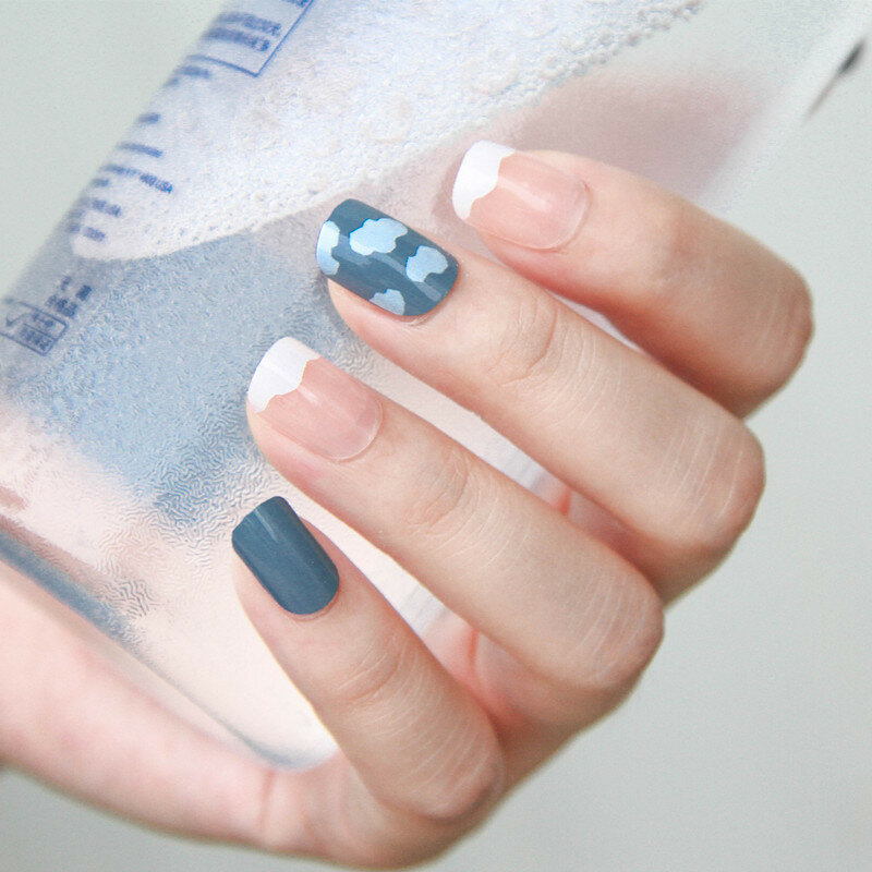 24pcs Cloud unghie finte unghie a copertura totale unghie finte con colla stampa su unghie con disegni strumenti per Nail Art Fashion Girls