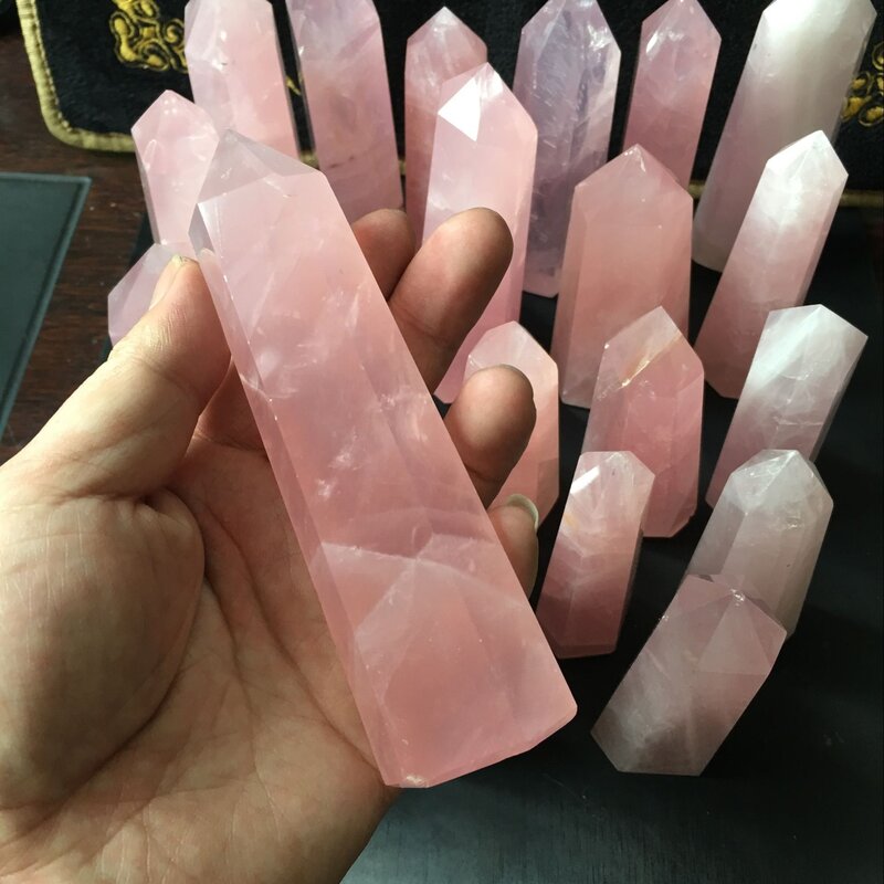 1PC Natural Rock Rose Strawberry Quartz Crystal Tower Point Healing Stone colore puro Spiritual Obelisk Wand Pink Ornaments