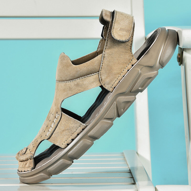 Sandal Pria Baru Musim Panas 2021 Sandal Pantai Kulit Asli Mode Sneakers Rendam Luar Ruangan Sandal Sandal Gladiator Klasik