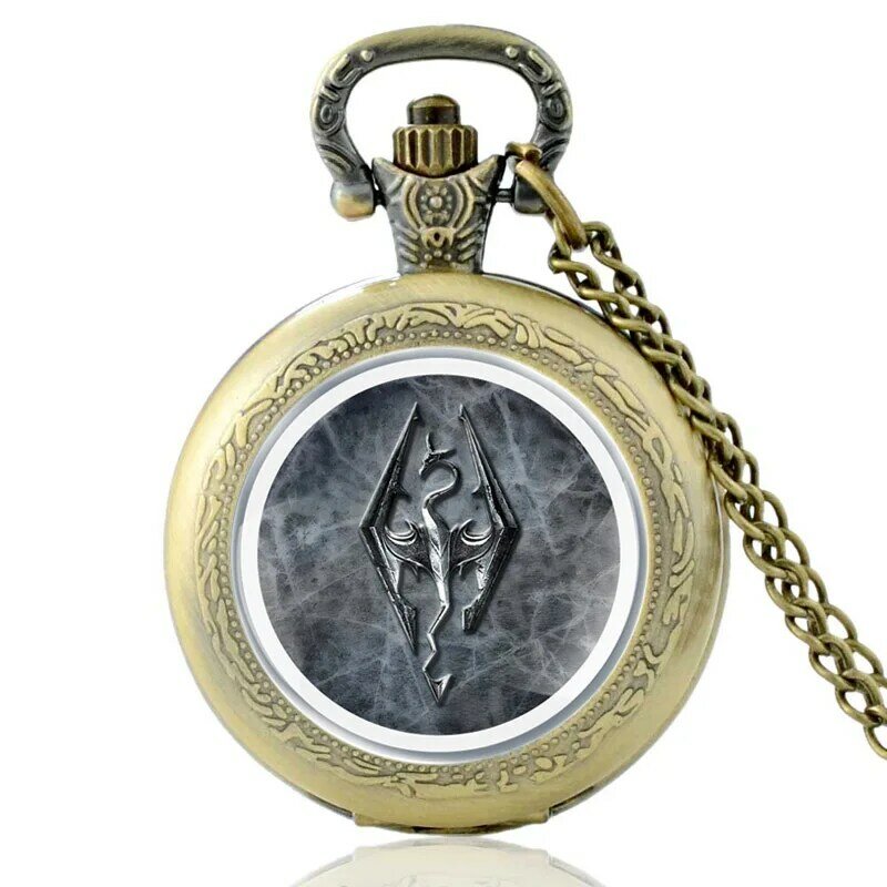 Montre de poche Vintage à Quartz Skyrim pour hommes et femmes, avec pendentif en Bronze Reto, collier, bijoux cadeaux