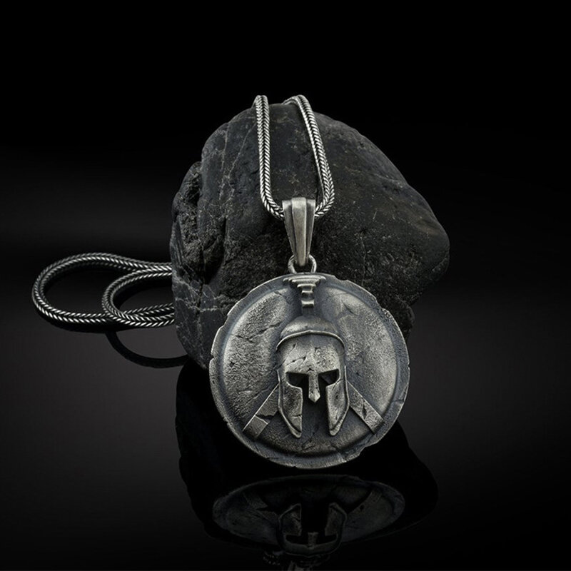 Vintage Spartan Warrior Helmet Pendant Necklace Men's Gothic Punk Greek Warrior Shield Necklace Retro Totem Amulet Jewelry Gifts