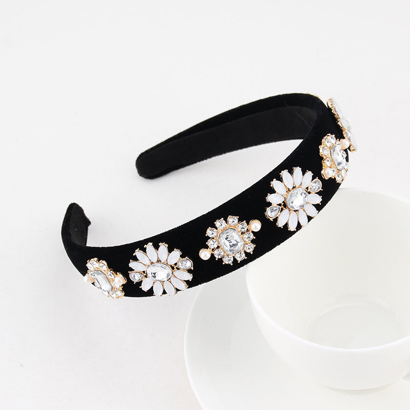 Women Pearl Girls Vintage Headwear Rhinestones Luxury Shinny Headband Elegant Fashion Wedding Flower Glitter Ladies jewelry